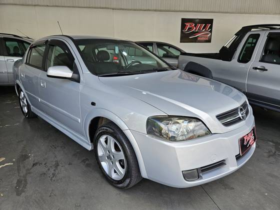 CHEVROLET ASTRA 1.8 MPFI COMFORT SEDAN 8V FLEX 4P MANUAL